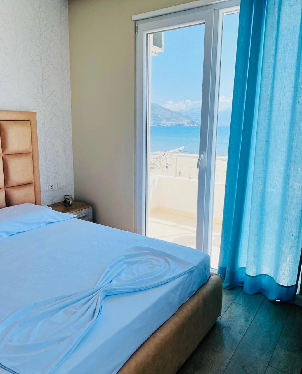 Soleil Apartment With Sunbed & Umbrella فلورا المظهر الخارجي الصورة